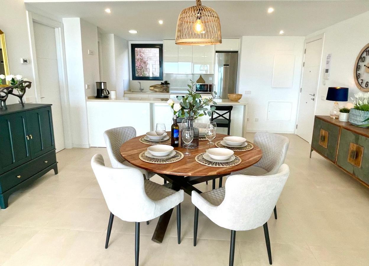 Luxury 3 Bedroom Apartment 300M From The Beach Fuengirola Luaran gambar